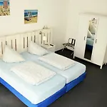 Botschaft 3* ベルリン