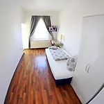 Botschaft ホテル 3*