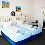 Botschaft 3*