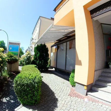 Botschaft Hotel 3*
